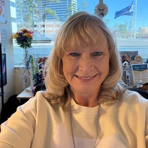 Meet your Posher, Roganne